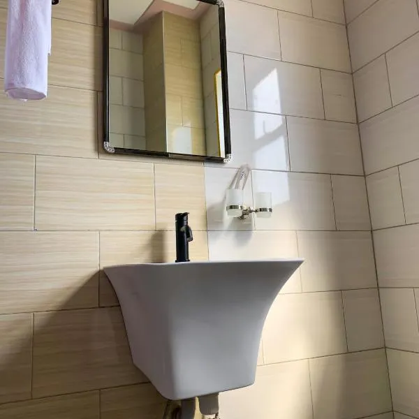 Das Berliner Hotel，位于Bulenga的酒店