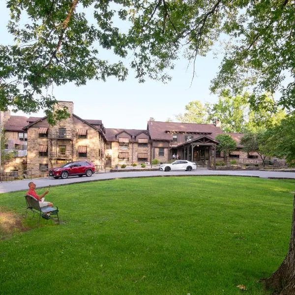 Cumberland Falls State Resort Park,位于Honeybee的酒店