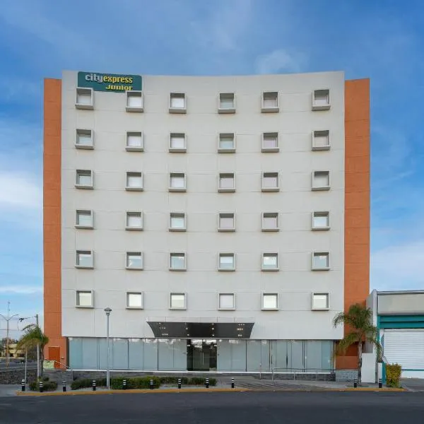 City Express Junior by Marriott Aguascalientes Centro，位于Peñuelas的酒店