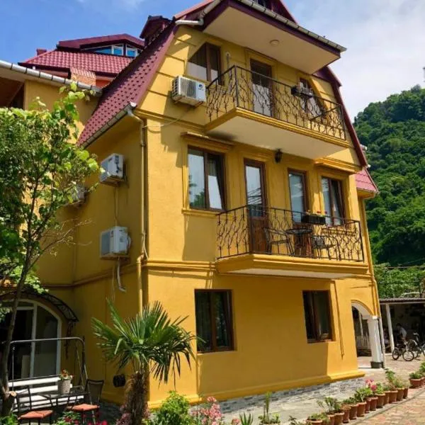 Deluxe guest house，位于卡瓦拉提的酒店