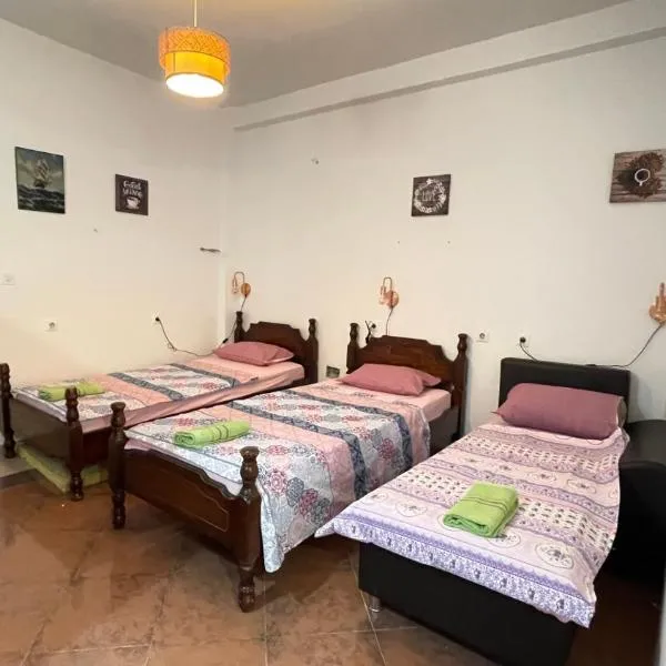 Hostel flash ulcinj，位于乌尔齐尼的酒店