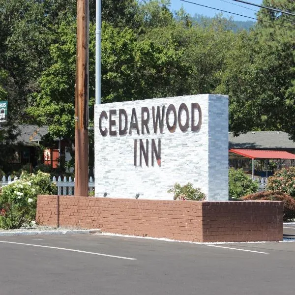 Cedarwood Inn of Ashland，位于阿什兰的酒店