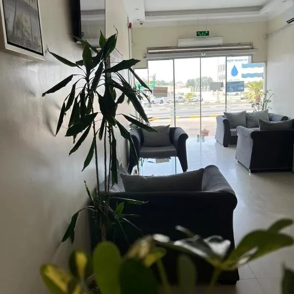 Binayat Hama Serviced Apartments，位于奥朱贝尔的酒店