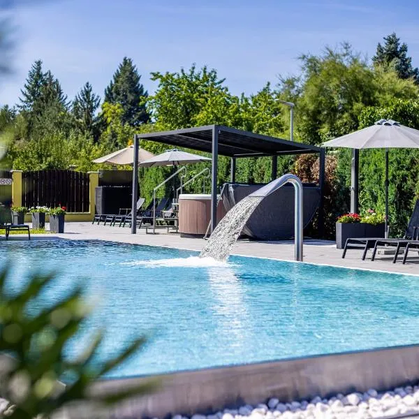 奥拉设计花园泳池酒店，位于布拉格的酒店
