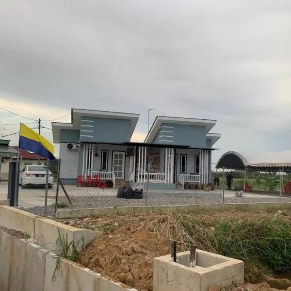 Tiny house by Cg Azizan & Milah，位于Alor Tampang的酒店
