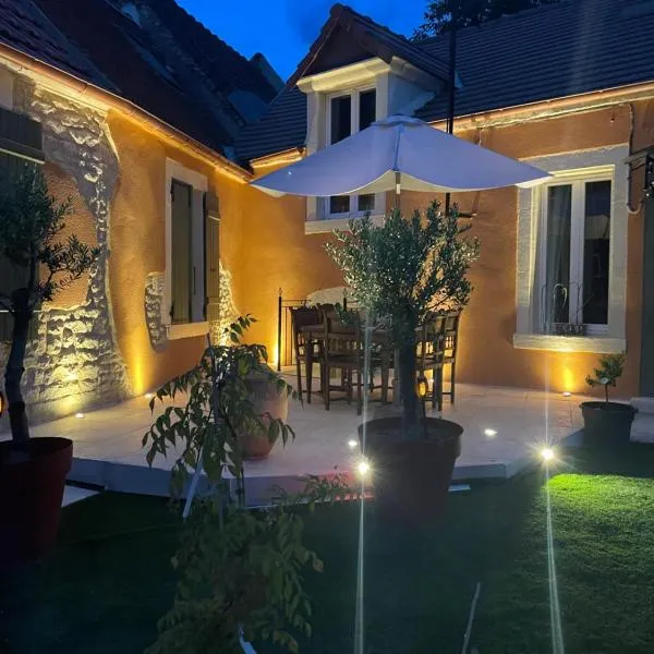 Villa Ô appartement，位于Chasnay的酒店