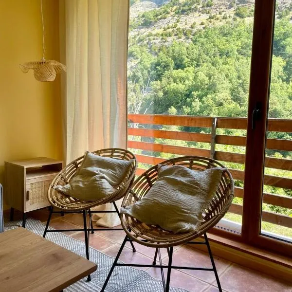 SNÖ Apartamentos Escarrilla，位于伊斯卡日拉的酒店