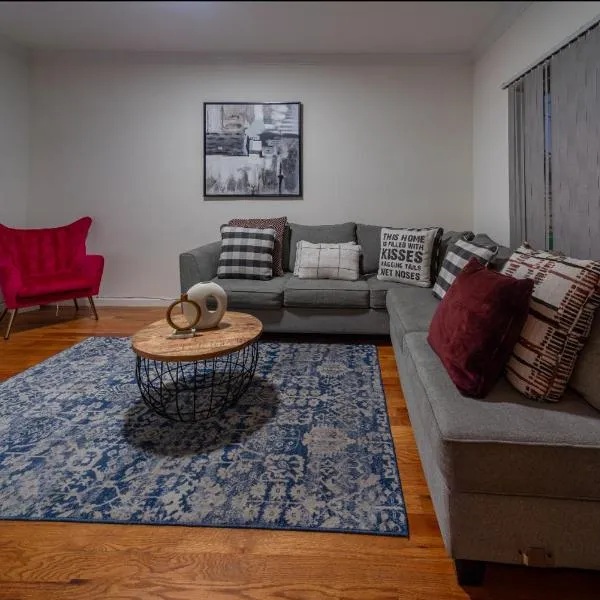 Deluxe 3 Bedroom EWR airport home，位于伊丽莎白的酒店