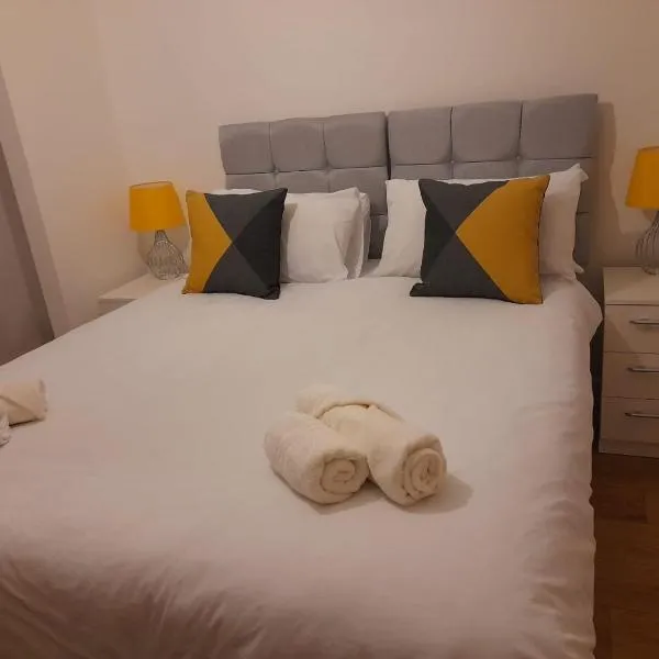 Comfortable Modern 1 bedroom Apartment in Sheffield -Convenient for up to 3，位于谢菲尔德的酒店