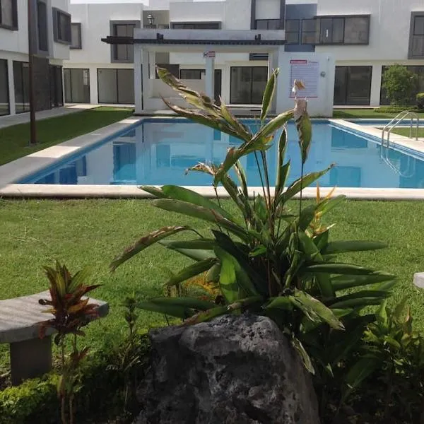 Casa Alcatraz, Cuernavaca Morelos，位于Tezoyuca的酒店