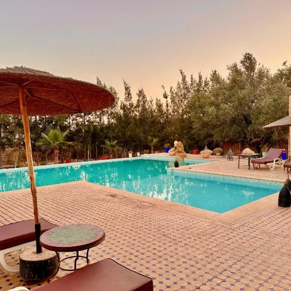 QUIET OASIS Luxury Stone Villa with Panoramic Views near Essaouira，位于Khemis des Meskala的酒店