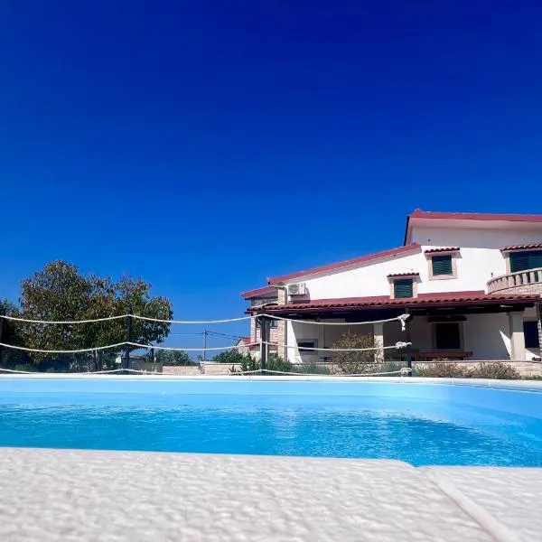 Apartman “Snježana”，位于玛里纳的酒店