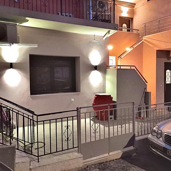 SamolisApartment，位于阿诺吉亚的酒店