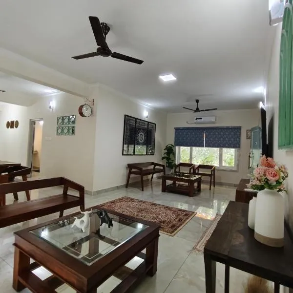 Lapis1, Best 3BHK Luxury Home Stay Thrissur - 7Elysee Homes，位于古鲁瓦尤尔的酒店