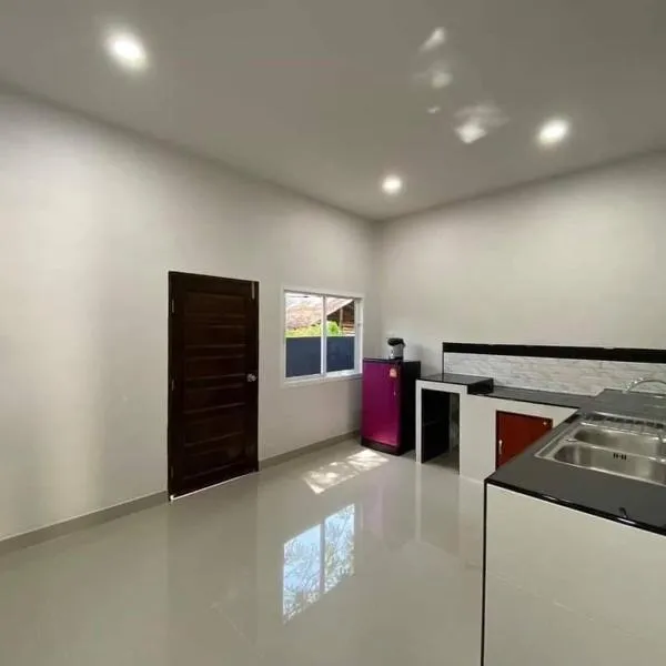 Family house villa，位于Ban Rai Yai的酒店