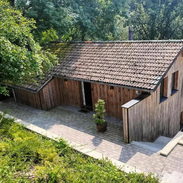 Lovely Home In Sonlez With Sauna，位于Sonlez的酒店