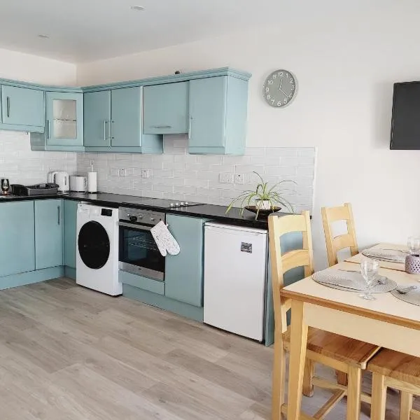 Modern town centre apartment，位于塔伯柯里的酒店