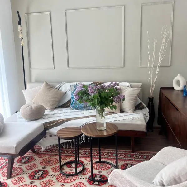 STATION BOUTIQUE HOTEL，位于久姆里的酒店