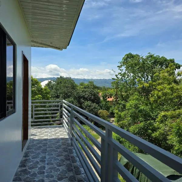Mollucan Suite Moalboal，位于莫阿尔博阿的酒店