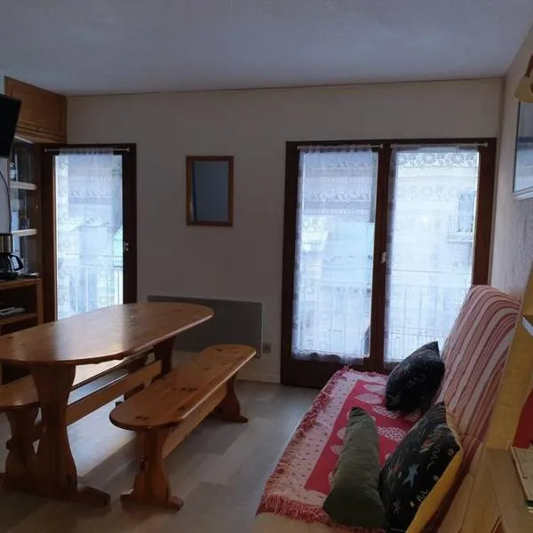 Appartement au centre de Barèges，位于巴里吉斯的酒店