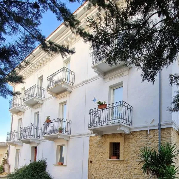 Monti D'Abruzzo holiday home，位于Crecchio的酒店