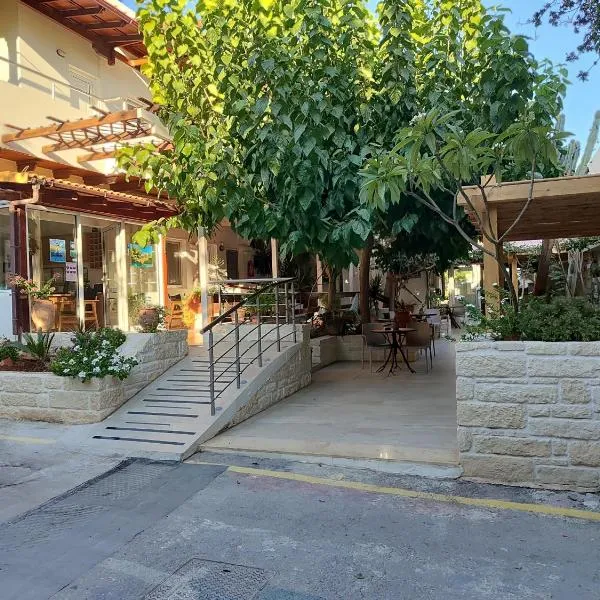 尼科斯公寓式酒店，位于马塔拉的酒店