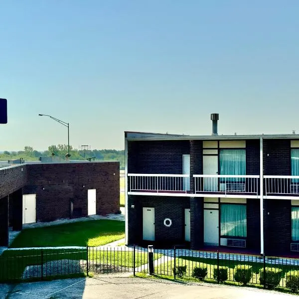 FairBridge Inn Express Hiawatha，位于Hiawatha的酒店