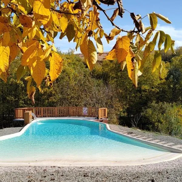 Reichau Transilvania，位于Răhău的酒店