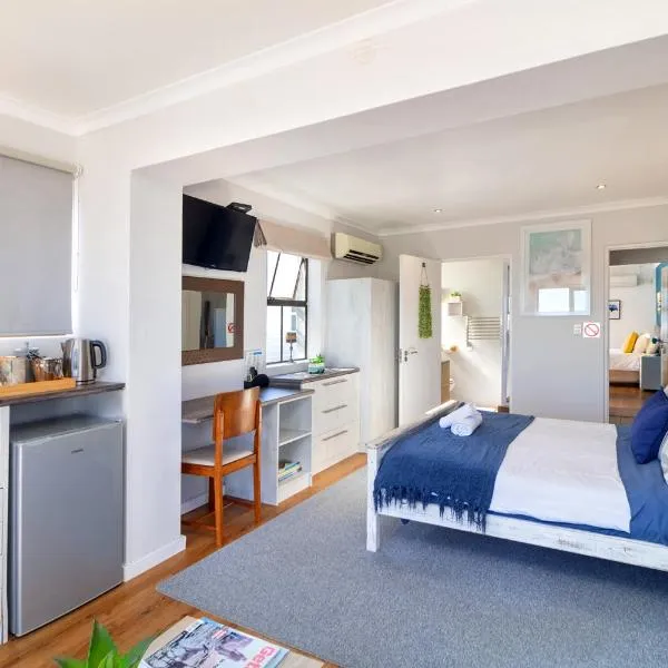 The Sandcastle Guesthouse - Melkbosstrand，位于梅尔克博斯特兰的酒店