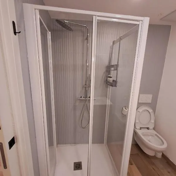 Vicolo Isola，位于德罗的酒店