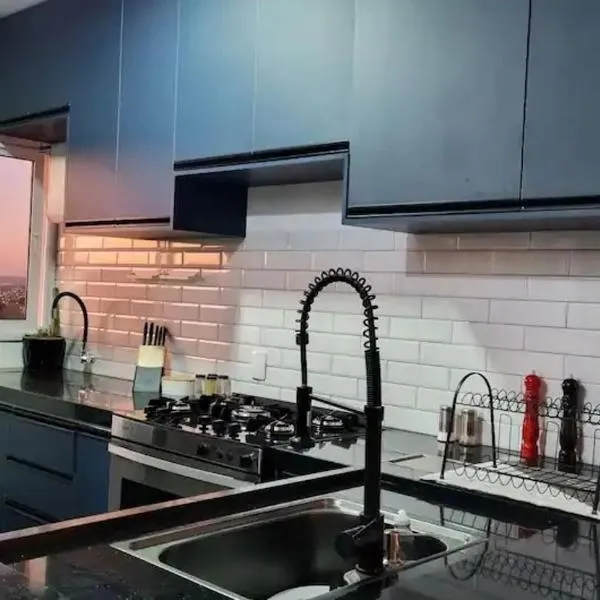 Quarto em Apartamento，位于里贝朗普雷托的酒店