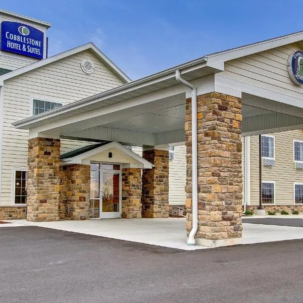 Cobblestone Hotel & Suites Pulaski/Green Bay，位于Pulaski的酒店