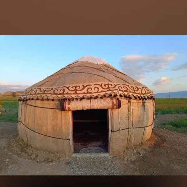 "Ak-Bulun" Yurt camp，位于Imeni Voroshilova的酒店