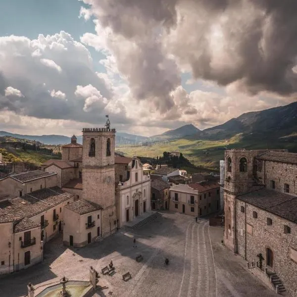 Casa Paradiso，位于Palazzo Adriano的酒店