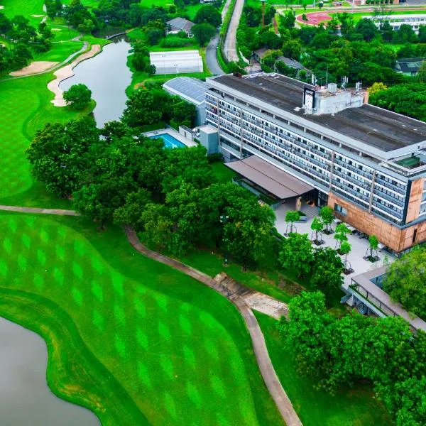 Tinidee Hotel Bangkok Golf Club - SHA Certified，位于巴吞他尼的酒店