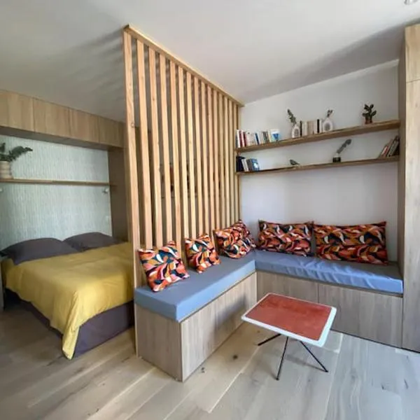 Studio avec terrasse，位于农特龙的酒店