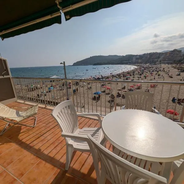 Apartamento frente al mar 4 habitaciones，位于奥罗佩萨德尔马的酒店