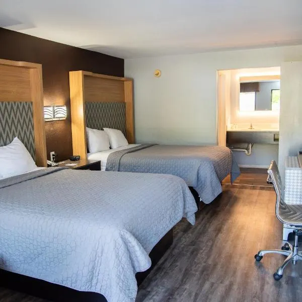 Columbus Inn and Suites，位于Columbus的酒店