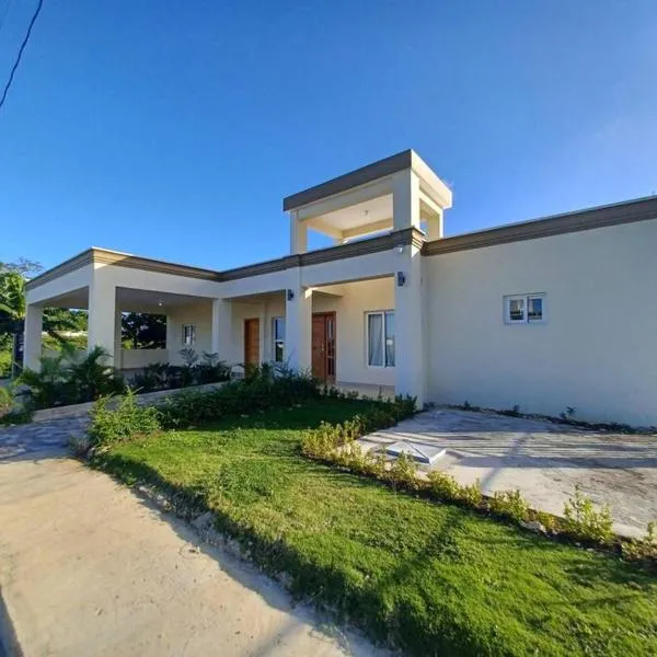 Villa Xiomara，位于El Jamo的酒店