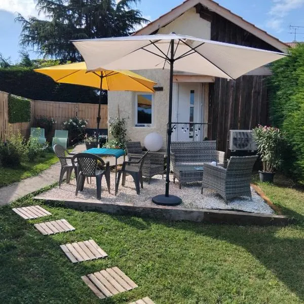 Espace Atypique détente, bien-être，位于Saint-Clair-de-la-Tour的酒店