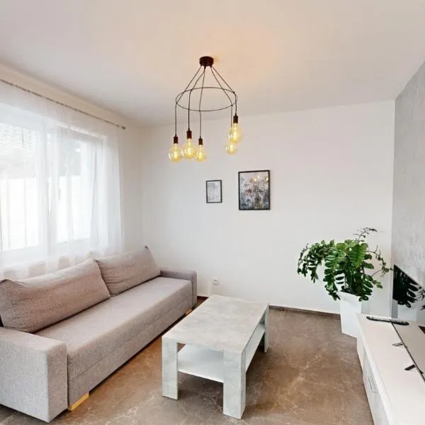 SALAN Apartman Sereď，位于加兰塔的酒店