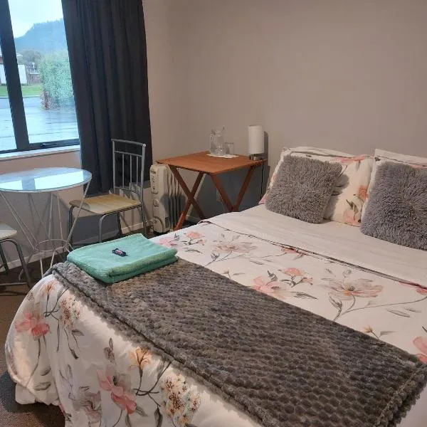 A room in a homestay - Upper Hutt，位于上哈特的酒店