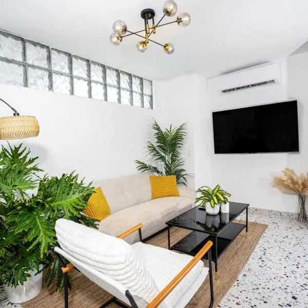 Garden of Eden Hotel，位于Brenas的酒店