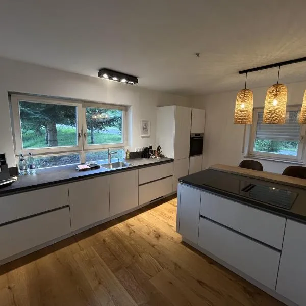 Landhaus-Villa auf dem Berg，位于Dietingen的酒店