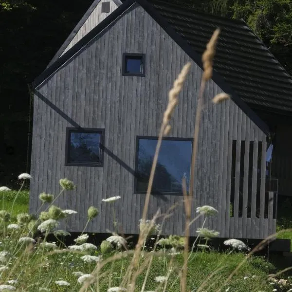 Slow Huts，位于Stary Gieraltów的酒店