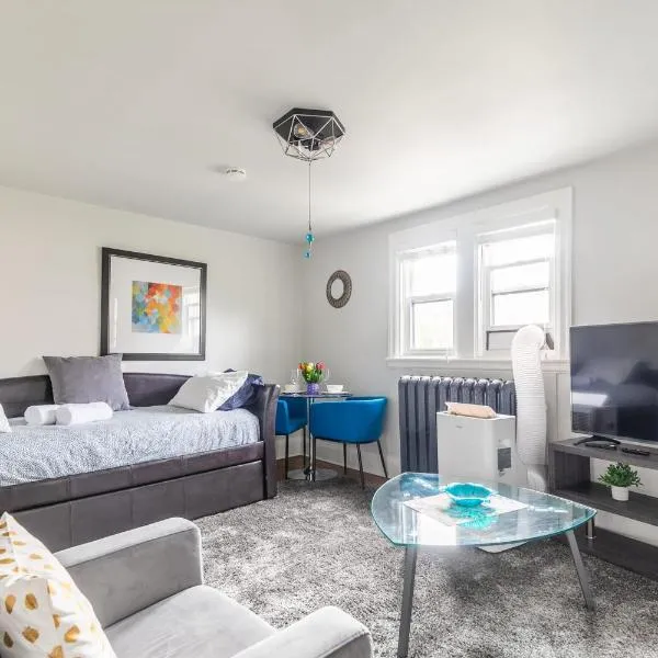 Stylish 1BR Apartment - Heart of James South Hamilton，位于汉密尔顿的酒店