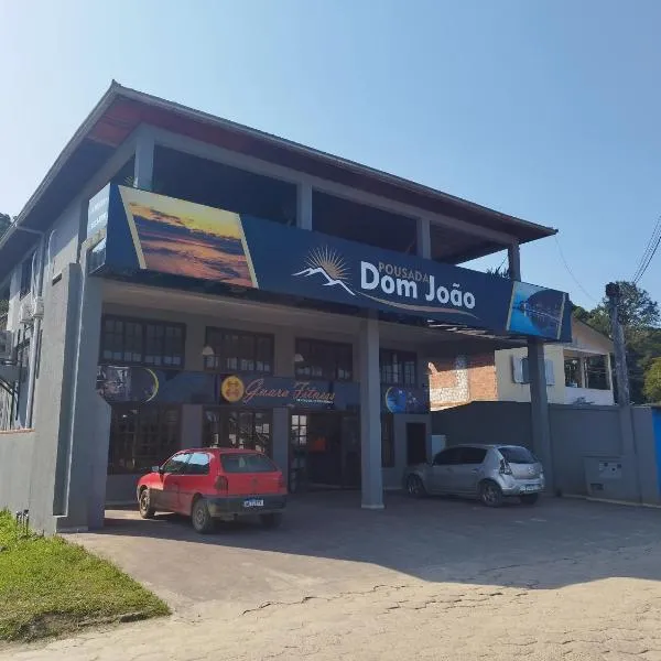 Dom João Pousada，位于瓜拉克萨巴的酒店