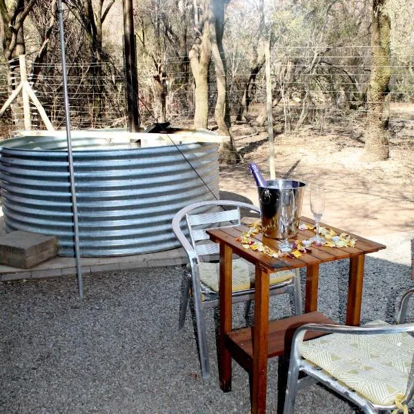 Ndlovu Tiny Home Dinokeng，位于Klipdrift的酒店