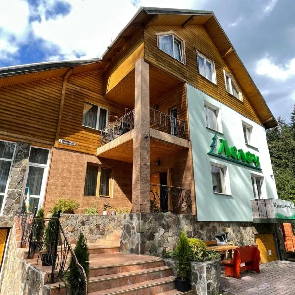 Лелеч，位于塔塔里夫的酒店