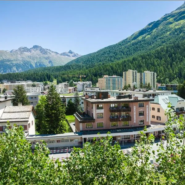 Hotel Corvatsch，位于苏尔勒吉的酒店